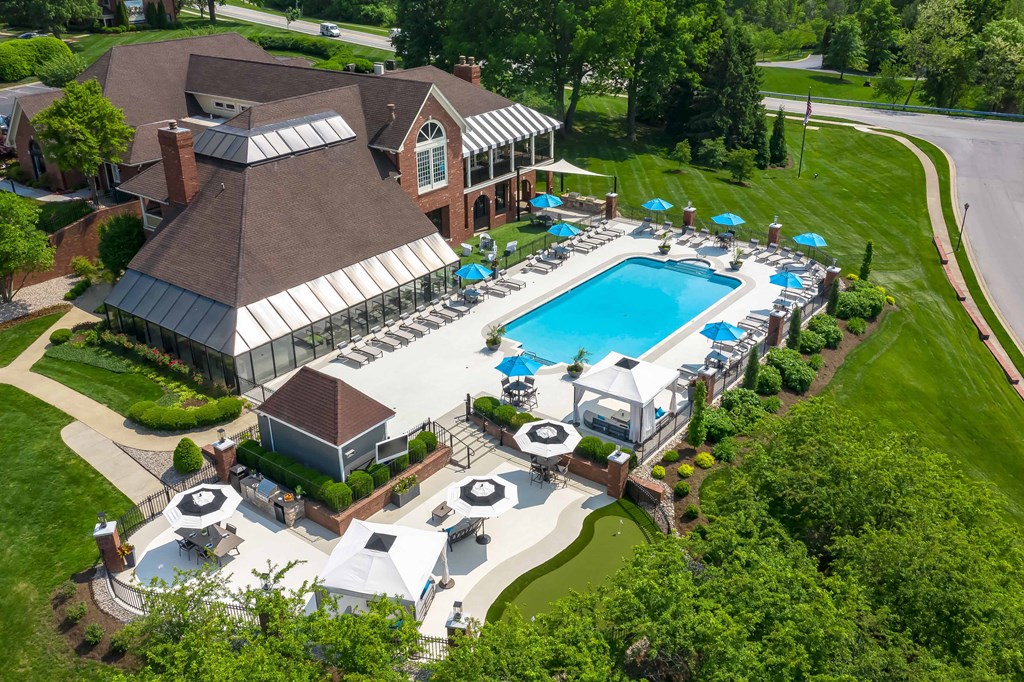 The Overlook at St. Thomas Apartments Louisville aerial view of clubhouse and resort-style pool