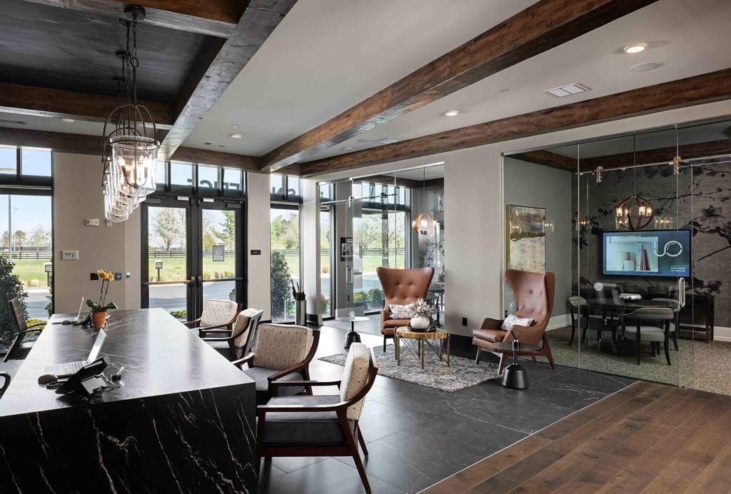 Upton Oxmoor Apartments Louisville leasing center