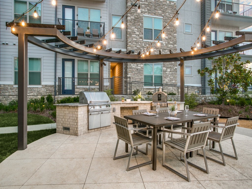 Westloop at the Diamond Interchange Irving TX outdoor grill with dining patio