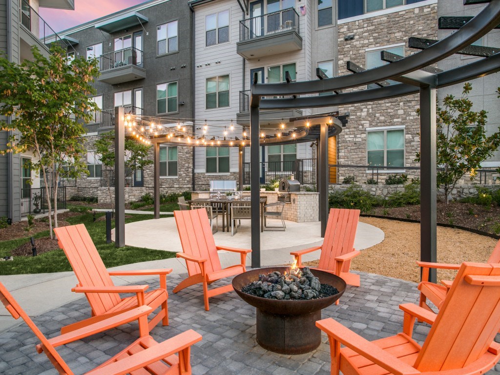 Westloop at the Diamond Interchange Irving TX outdoor fire pit and lounge area