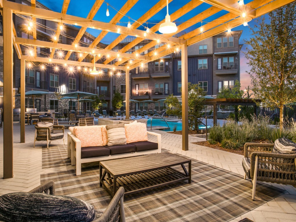 Westloop at the Diamond Interchange Irving TX cozy outdoor lounge area