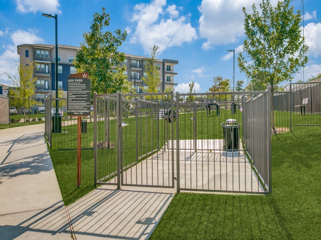 Westloop at the Diamond Interchange Irving, TX dog park entrance