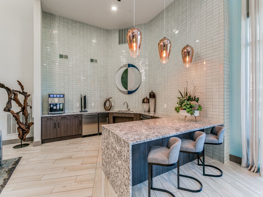 Westloop at the Diamond Interchange Irving, TX resident lounge with demonstration kitchen