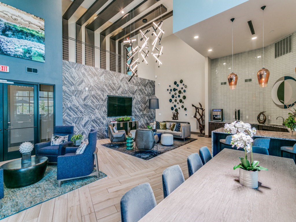 Westloop at the Diamond Interchange Irving TX spacious resident lounge with gathering spaces