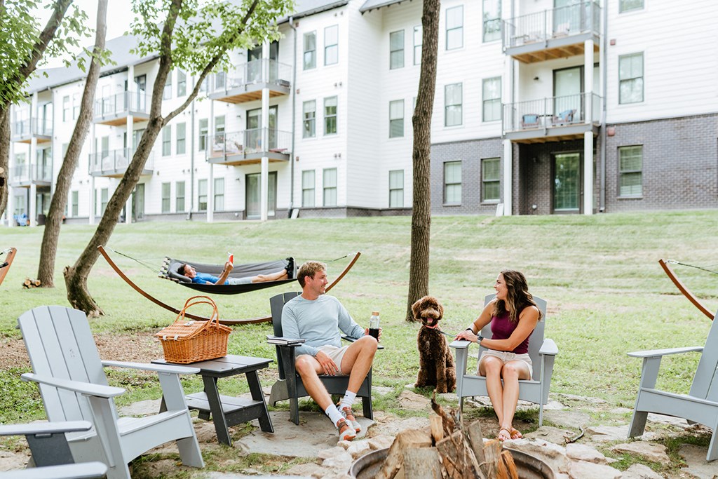 Upton Oxmoor Apartments Louisville creekside firepit with lounge space