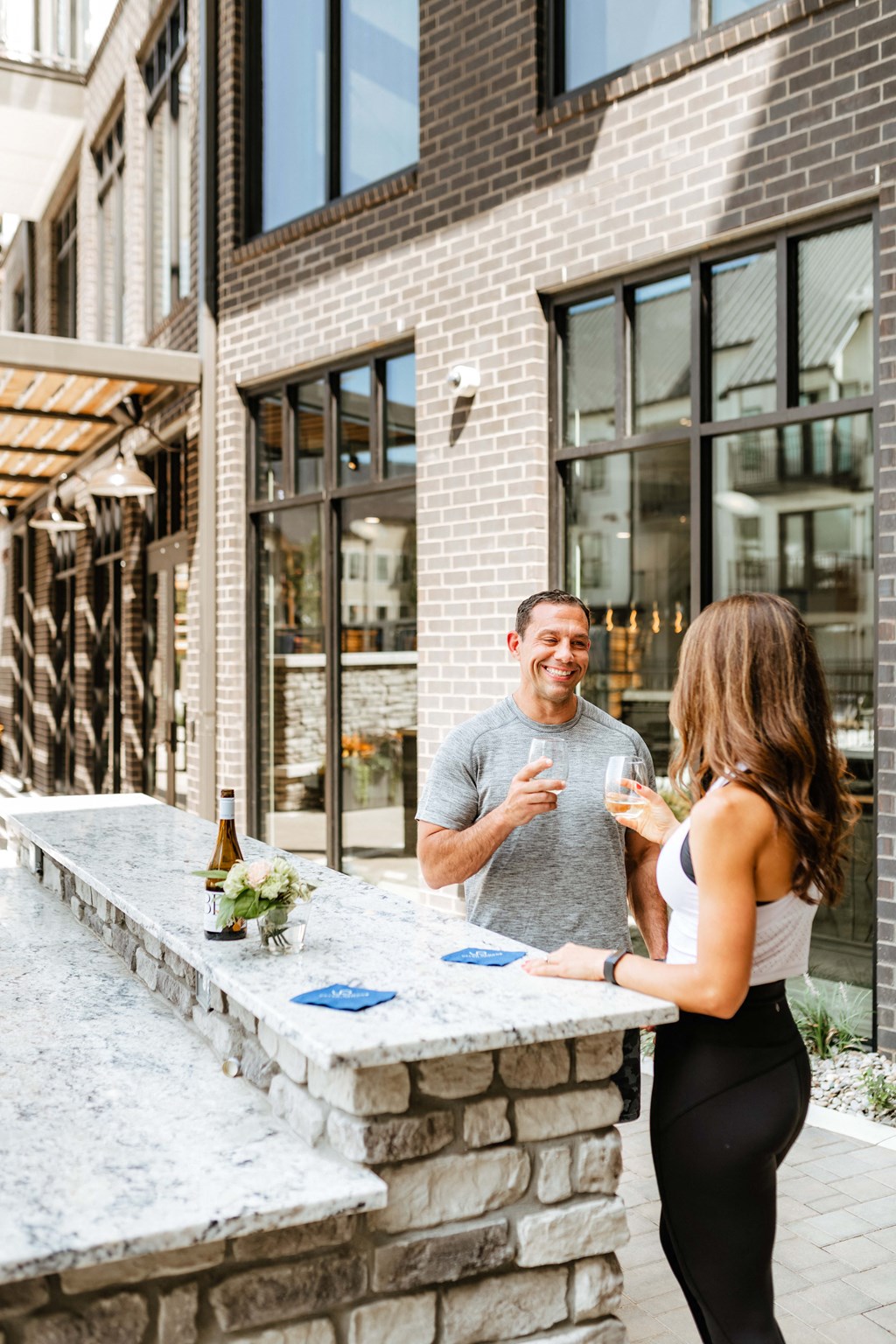 Upton Oxmoor Apartments Louisville outdoor chef's kitchen