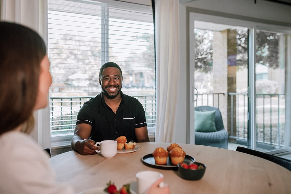 Hurstbourne Grand Apartments Louisville spacious floor plans with ample natural light