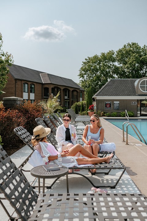 Hurstbourne Grand Apartments Louisville relaxing pool deck with lounge seating