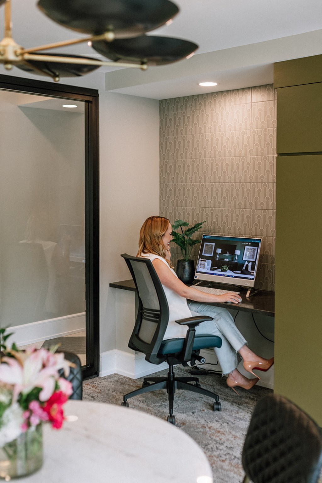 Hurstbourne Grand Apartments Louisville business lounge