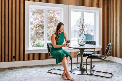 Hurstbourne Grand Apartments Louisville business lounge