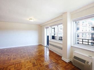 2175 Hudson Terrace Studio-3 Beds Apartment for Rent - Photo Gallery
