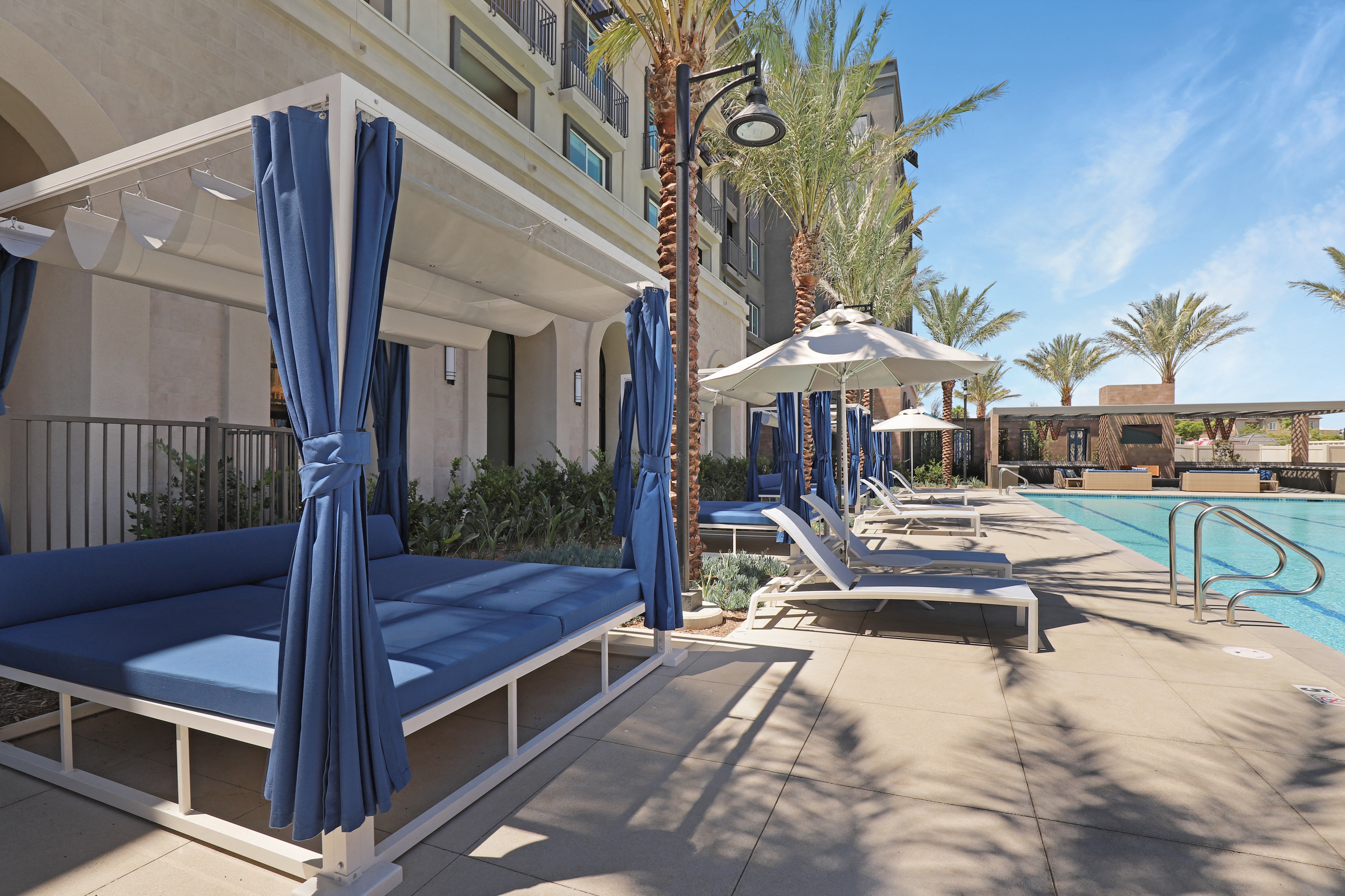 Oxnard Town Square 12