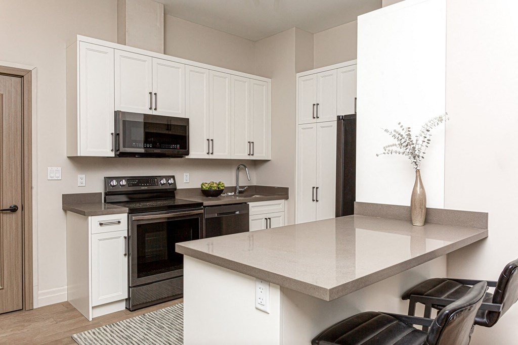 847 Development - Creekside Suites Model Suite