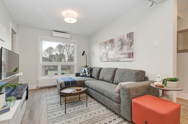 238 Carruthers Avenue 2-3 Beds Apartment for Rent