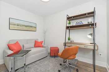 238 Carruthers Avenue 2-3 Beds Apartment for Rent - Photo Gallery 5