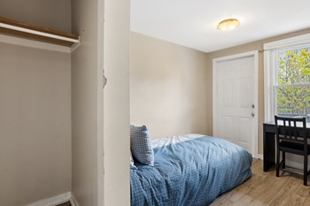 216 Gladu Street 3 Beds Apartment, Student for Rent - Photo Gallery 7