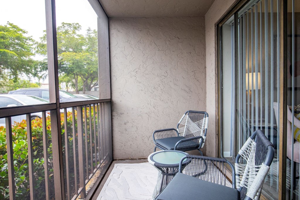 Balcony at DEL ORO APARTMENT HOMES, Plantation, FL, 33313