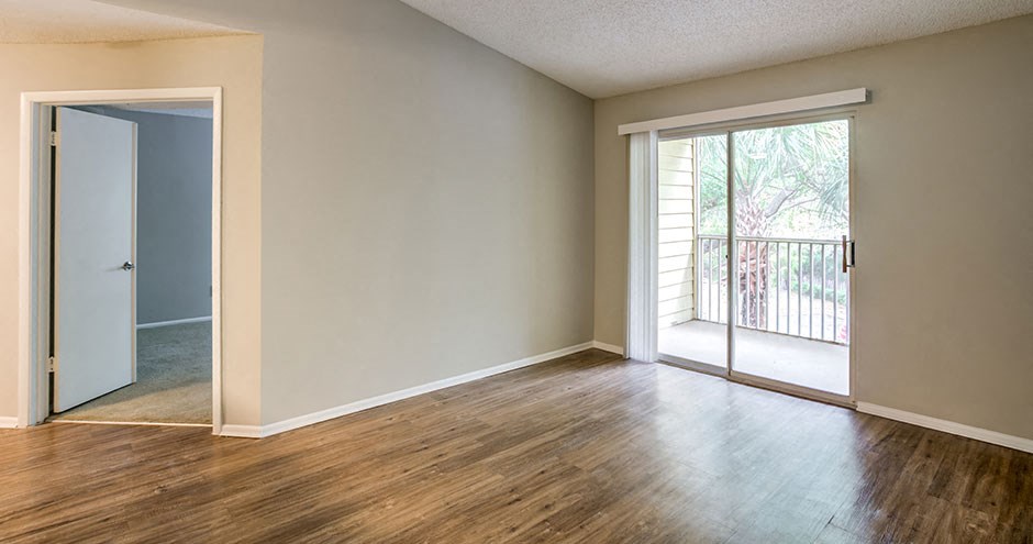 Classic Living Room at Newport Colony Apartment Homes, Florida