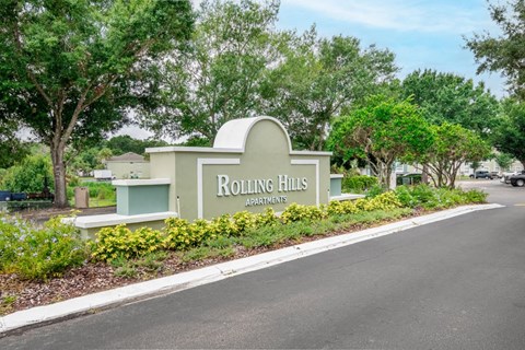 Monument sign at property entrance_Rolling Hills