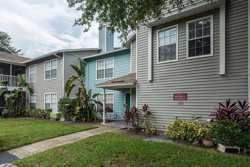 our apartments are located in a quiet neighborhood at Madison Oaks Apartment Homes, LLC, Palm Harbor, 34684