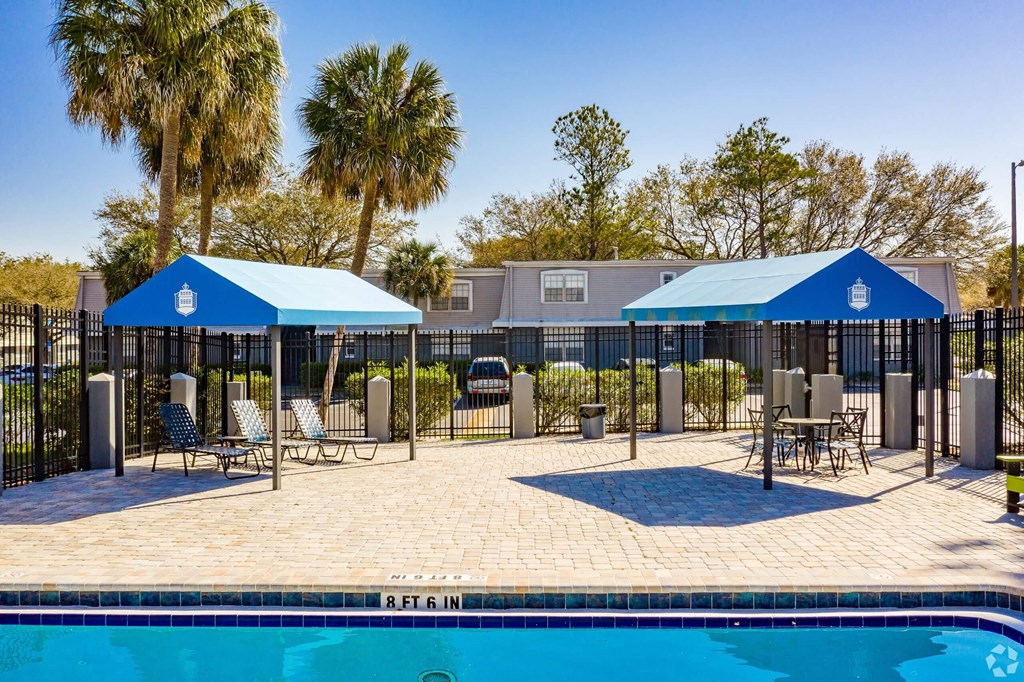 the swimming pool at the resort at longboat key club  at The Park at Chesterfield Apartment Homes, Tampa