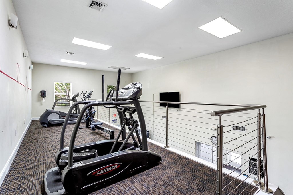 the gym at the preserve apartments at Waterford Park Apartment Homes, LLC, Florida
