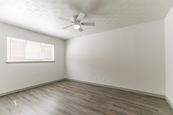 Bedroom - Photo Gallery 6