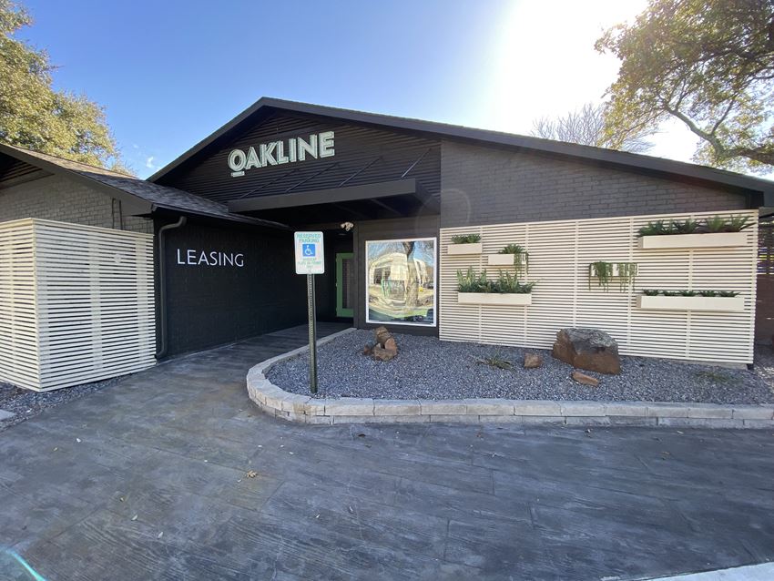 Oakline Leasing Office