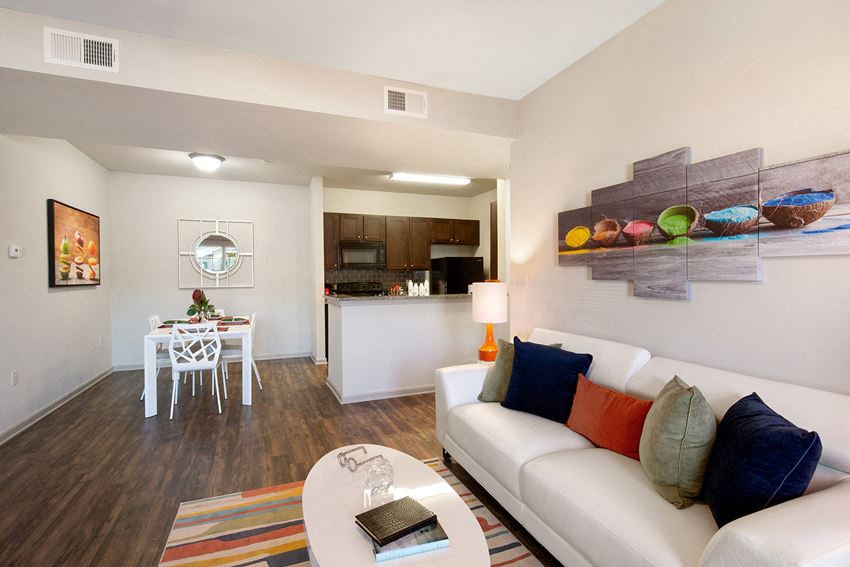 Reagan Crossing Apartments, 1016 Ronald Reagan Highway, Covington, LA