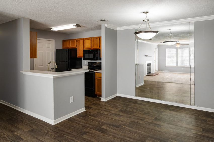 Lenox Gates Apartments, 1500 Hillcrest Rd, Mobile, AL RentCafe