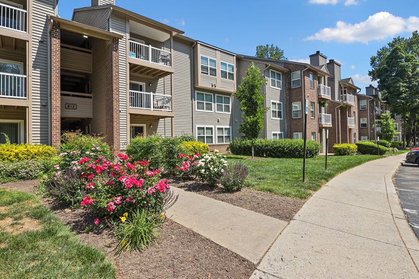 Hunt Club Apartments, 404 Christopher Ave., Gaithersburg, MD - RentCafe