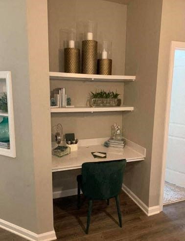 Built-in computer nook at Lullwater at Blair Stone apartments for rent in Tallahassee, FL