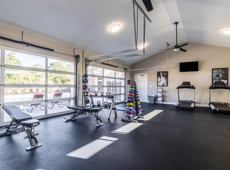 Forest Pointe poolside fitness center