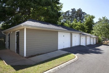 Exterior picture of the garage parking options at TEN35 Alexander in Augusta, GA