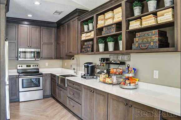 Legacy At River Crossing Apartments 1800 Wesleyan Drive Macon Ga Rentcafe