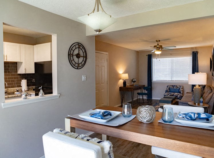 Dining area with table and chairs in Forest Ridge apartments