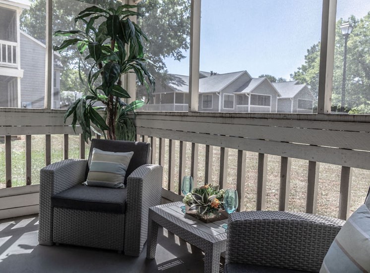 Private porch of Forest Pointe apartment in Macon, GA