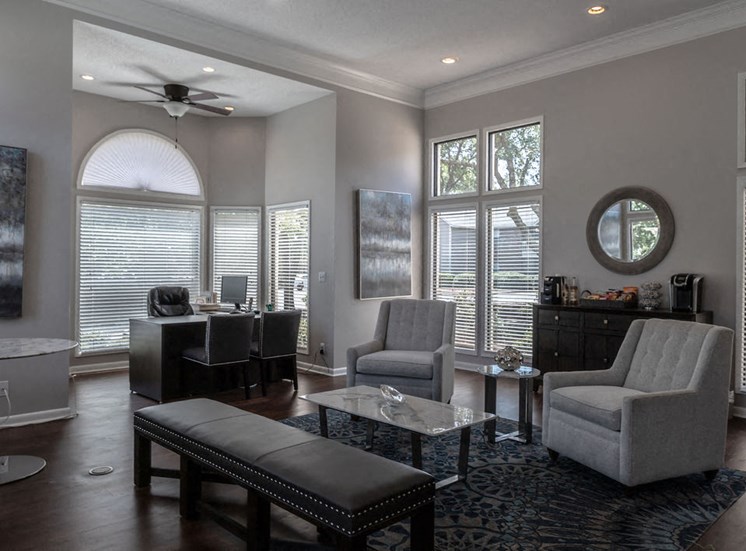 Forest Pointe apartments lounge in Macon, GA