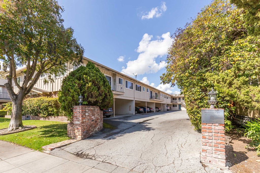 the building in which the motel is located