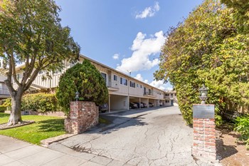 242 Curtner Avenue 1-2 Beds Apartment for Rent - Photo Gallery 4
