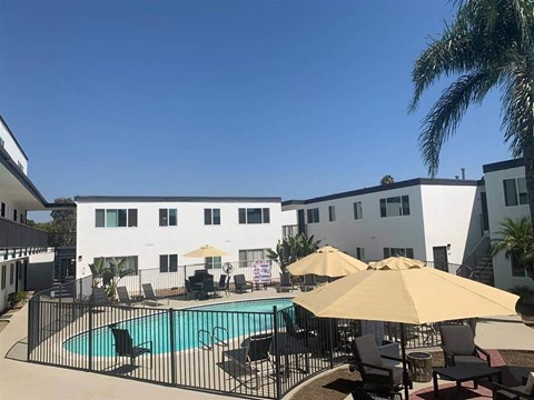 Crestview Apartments