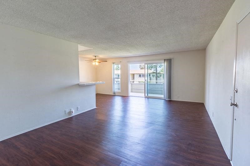 an empty living room