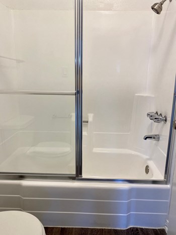 shower  - Photo Gallery 11