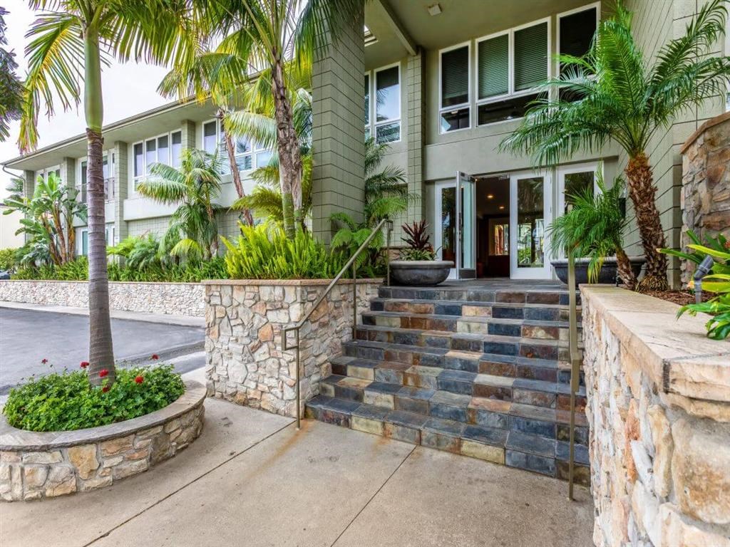 front entrance of The Tahitian