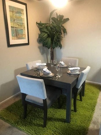 One bedroom dining room One bedroom dining room - Photo Gallery 5