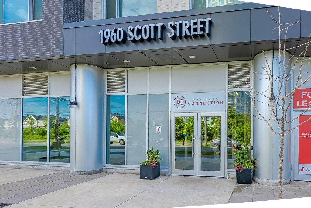 the entrance to the 1800 south street entrance to a building