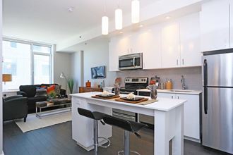 315 McRae Avenue / 1960 Scott Street Studio-2 Beds Apartment for Rent - Photo Gallery
