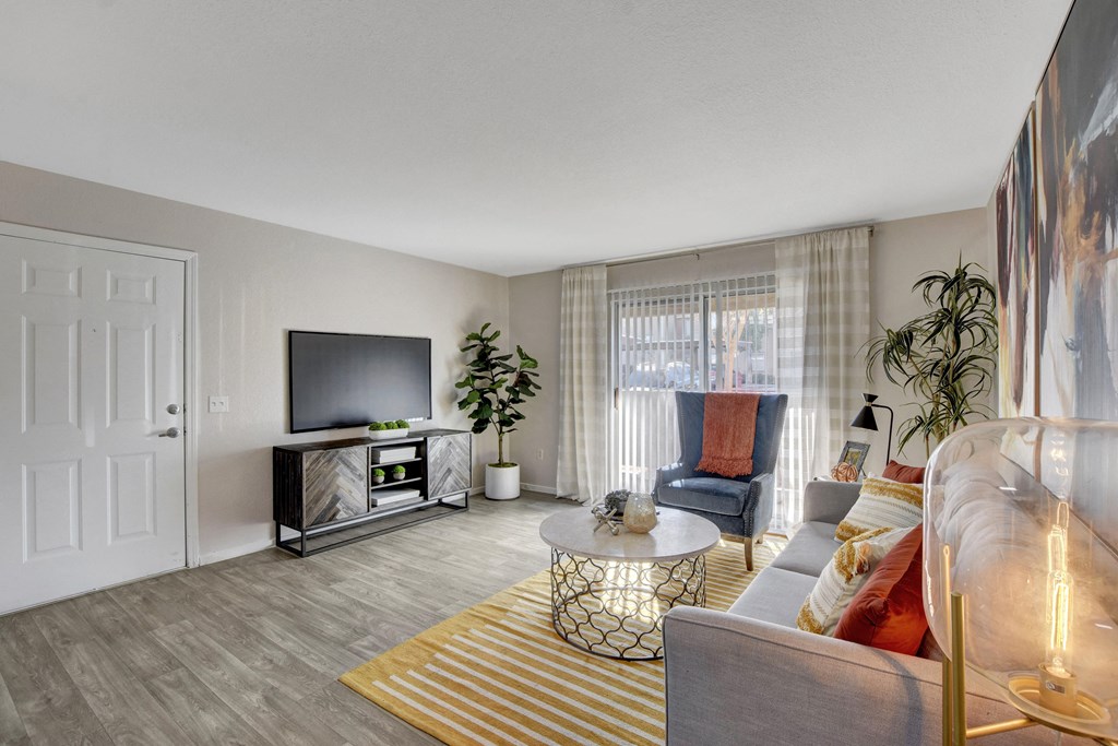 living area at Parkway at Silverado Ranch, Las Vegas