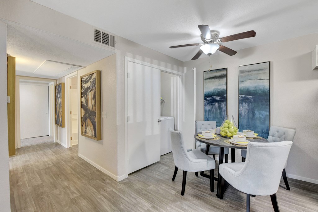 Dining Area at Parkway at Silverado Ranch, Nevada, 89183