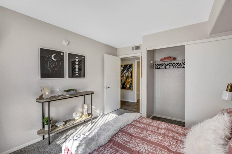 Parkway At Silverado Ranch